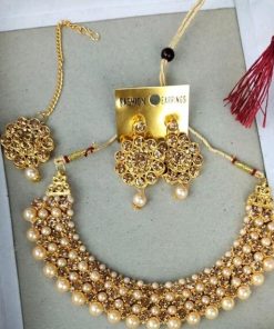 Sizzling Charming Women Necklaces & Chains